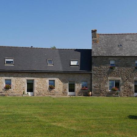 Bed and Breakfast La Ferme Guibel Plouzélambre Exterior foto