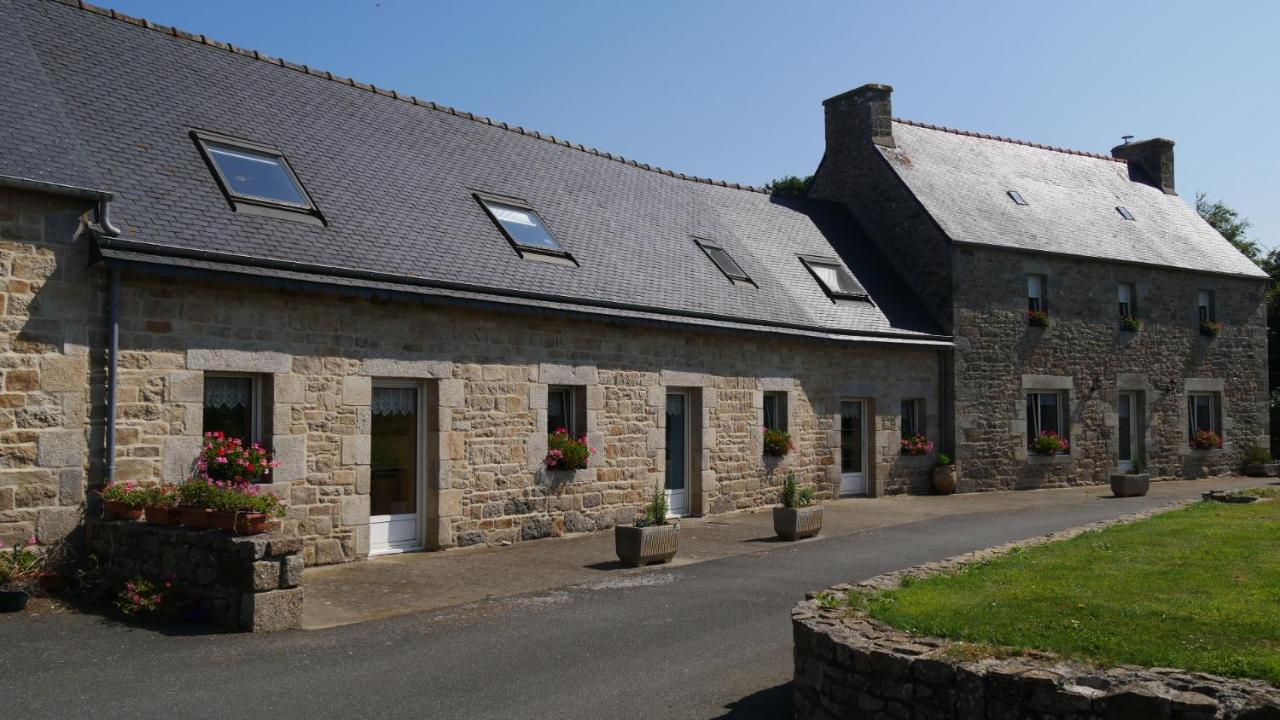 Bed and Breakfast La Ferme Guibel Plouzélambre Exterior foto