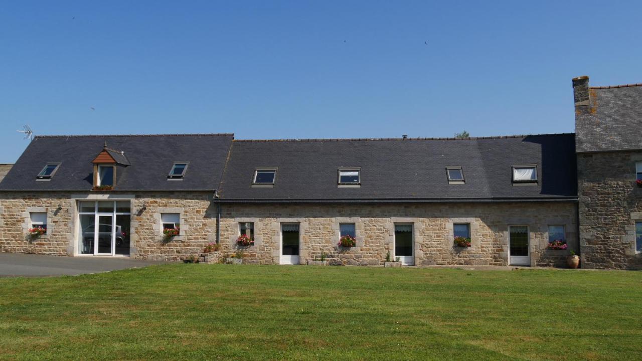 Bed and Breakfast La Ferme Guibel Plouzélambre Exterior foto
